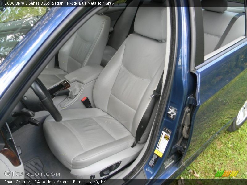 Front Seat of 2006 3 Series 325xi Sedan