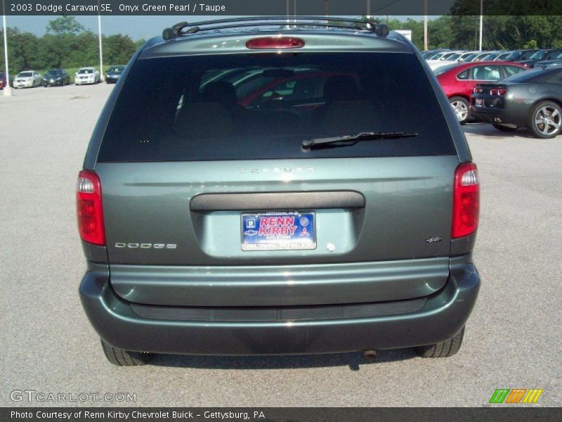 Onyx Green Pearl / Taupe 2003 Dodge Caravan SE