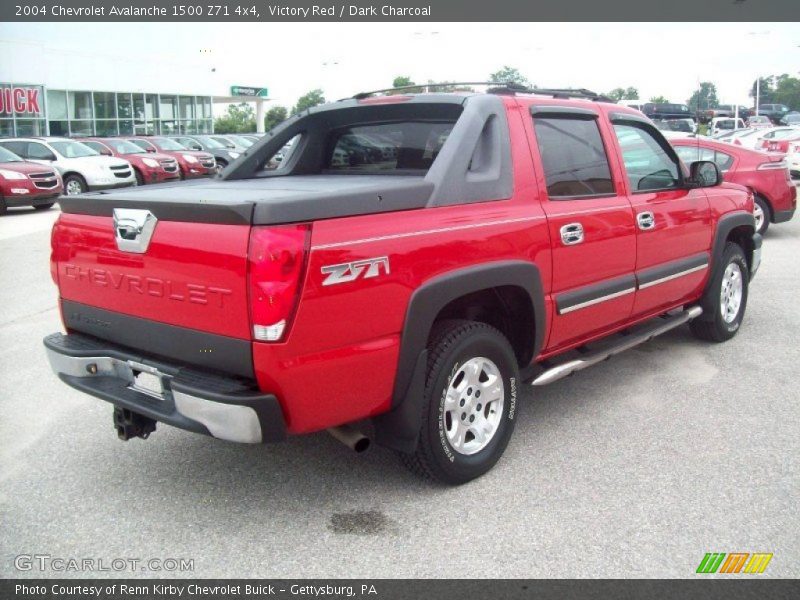 Victory Red / Dark Charcoal 2004 Chevrolet Avalanche 1500 Z71 4x4