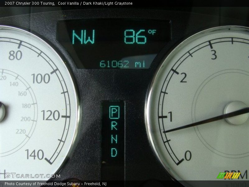Cool Vanilla / Dark Khaki/Light Graystone 2007 Chrysler 300 Touring