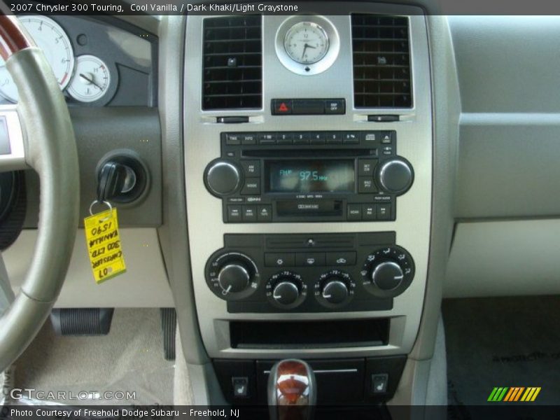 Cool Vanilla / Dark Khaki/Light Graystone 2007 Chrysler 300 Touring