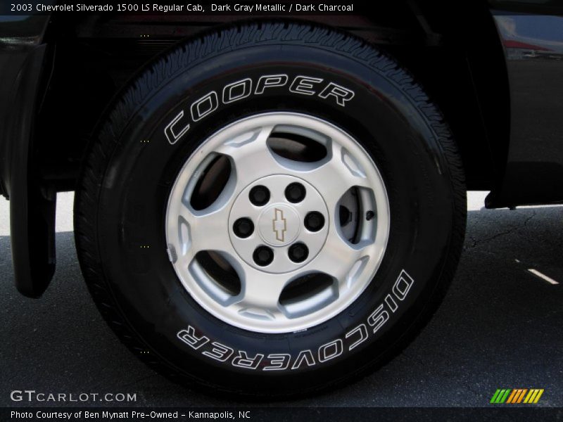 Dark Gray Metallic / Dark Charcoal 2003 Chevrolet Silverado 1500 LS Regular Cab