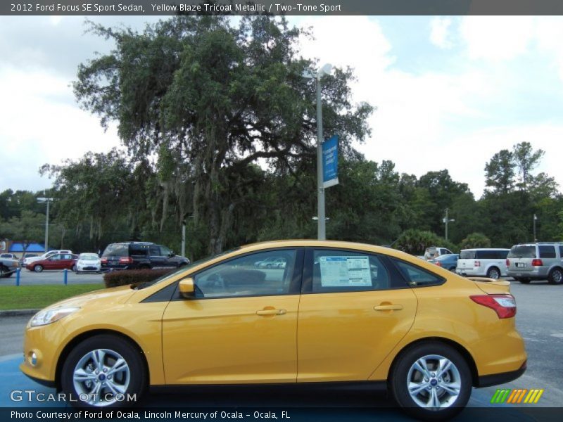  2012 Focus SE Sport Sedan Yellow Blaze Tricoat Metallic
