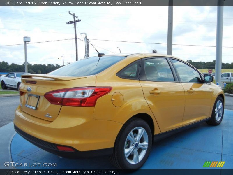 Yellow Blaze Tricoat Metallic / Two-Tone Sport 2012 Ford Focus SE Sport Sedan