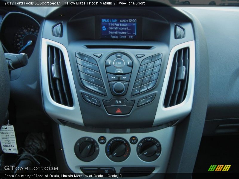 Controls of 2012 Focus SE Sport Sedan