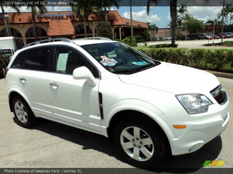 Polar White / Tan 2009 Saturn VUE XR V6