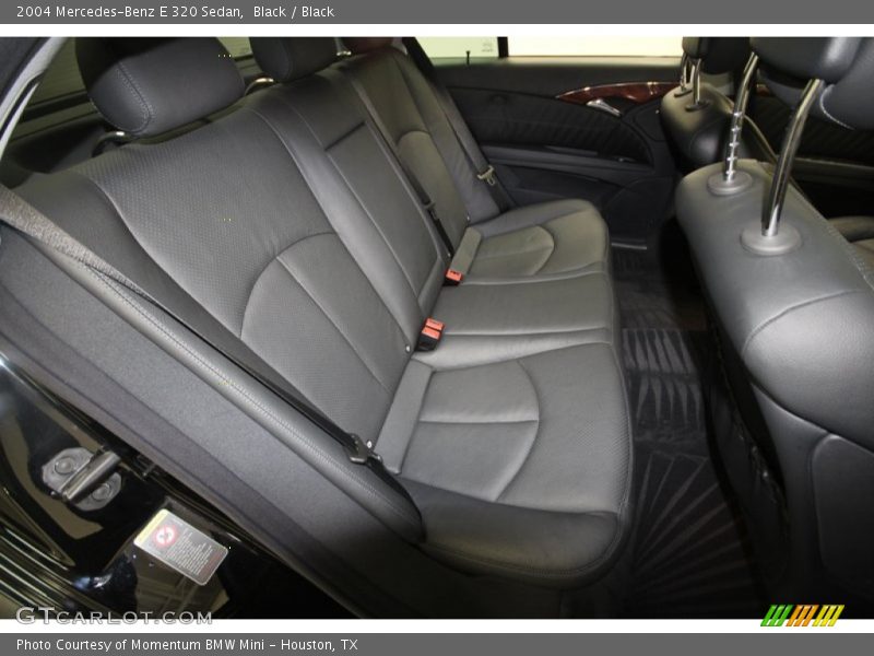 Black / Black 2004 Mercedes-Benz E 320 Sedan