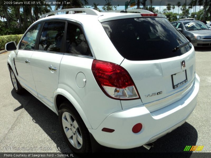 Polar White / Tan 2009 Saturn VUE XR V6