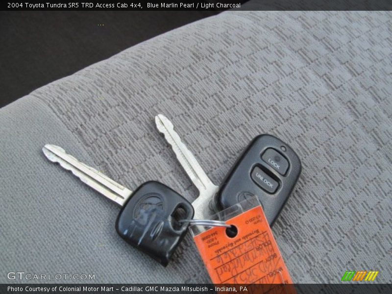 Keys of 2004 Tundra SR5 TRD Access Cab 4x4