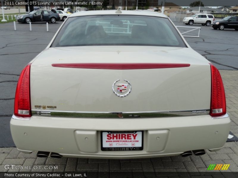 Vanille Latte Metallic / Ebony 2011 Cadillac DTS Luxury