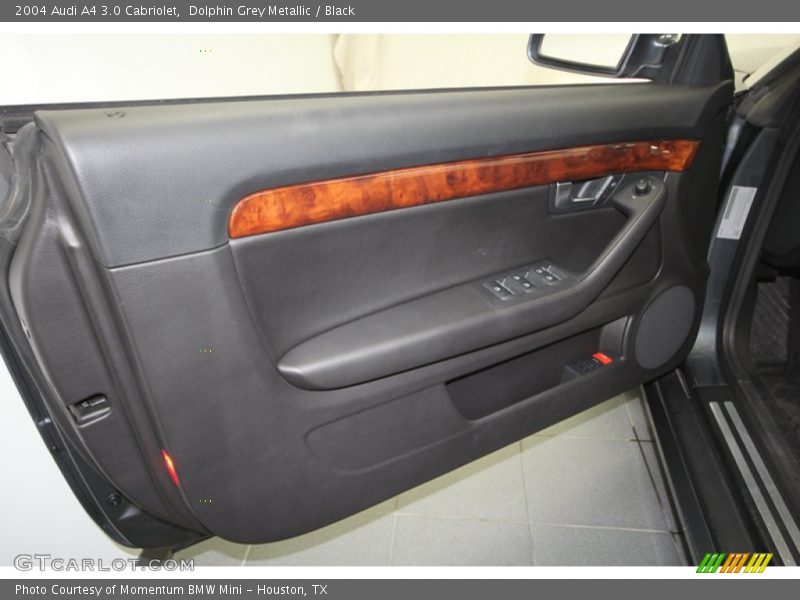 Door Panel of 2004 A4 3.0 Cabriolet