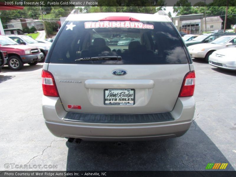 Pueblo Gold Metallic / Pebble 2005 Ford Freestyle SE