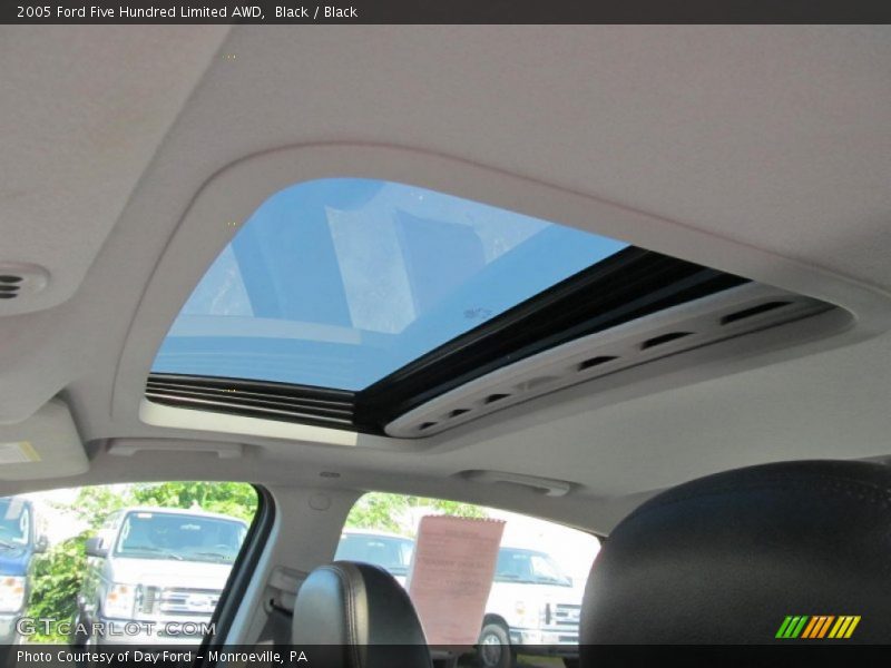Sunroof of 2005 Five Hundred Limited AWD