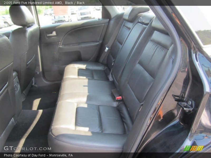 Rear Seat of 2005 Five Hundred Limited AWD