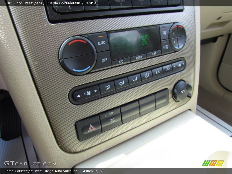 Pueblo Gold Metallic / Pebble 2005 Ford Freestyle SE