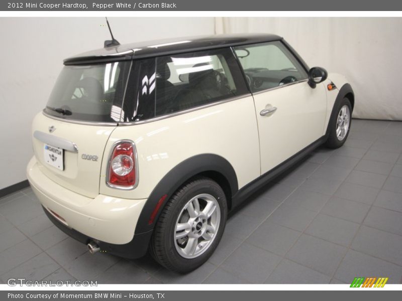 Pepper White / Carbon Black 2012 Mini Cooper Hardtop