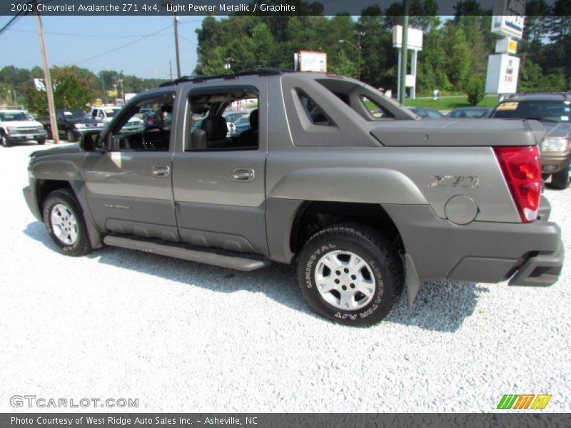 Light Pewter Metallic / Graphite 2002 Chevrolet Avalanche Z71 4x4