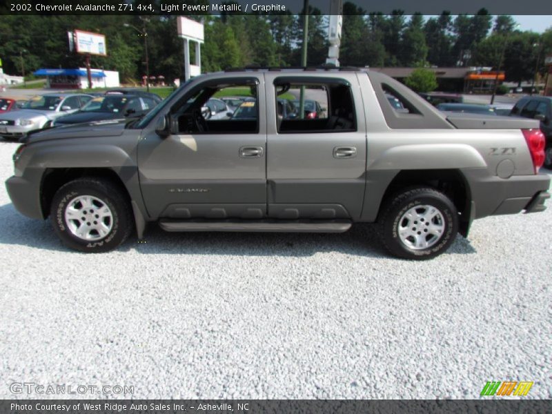 Light Pewter Metallic / Graphite 2002 Chevrolet Avalanche Z71 4x4