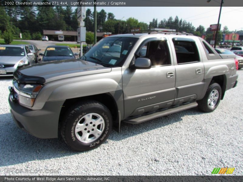 Light Pewter Metallic / Graphite 2002 Chevrolet Avalanche Z71 4x4