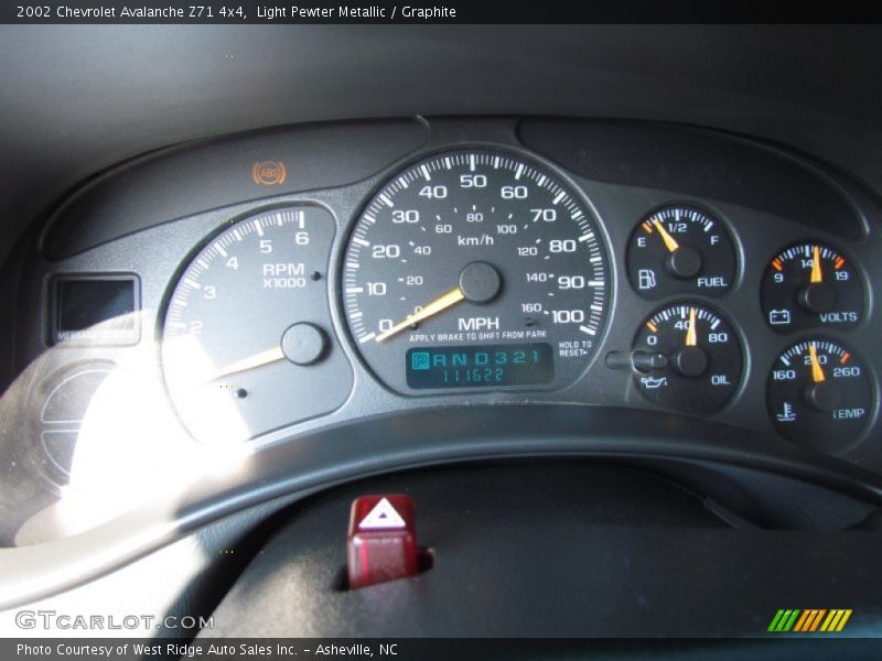 Light Pewter Metallic / Graphite 2002 Chevrolet Avalanche Z71 4x4