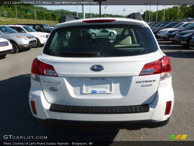 Satin White Pearl / Warm Ivory 2011 Subaru Outback 2.5i Wagon