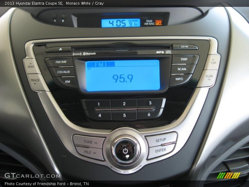Controls of 2013 Elantra Coupe SE