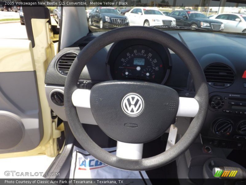 Mellow Yellow / Black 2005 Volkswagen New Beetle GLS Convertible