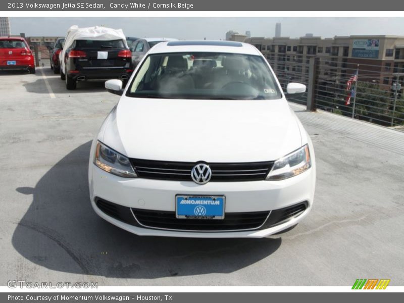 Candy White / Cornsilk Beige 2013 Volkswagen Jetta SE Sedan