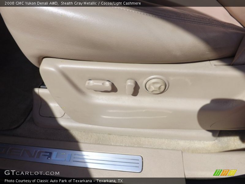 Stealth Gray Metallic / Cocoa/Light Cashmere 2008 GMC Yukon Denali AWD