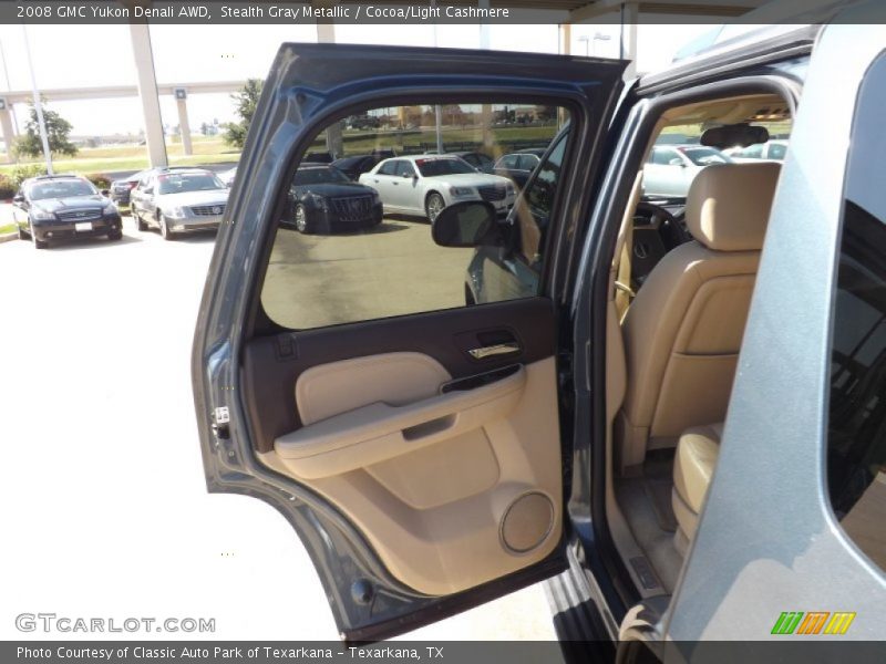 Stealth Gray Metallic / Cocoa/Light Cashmere 2008 GMC Yukon Denali AWD