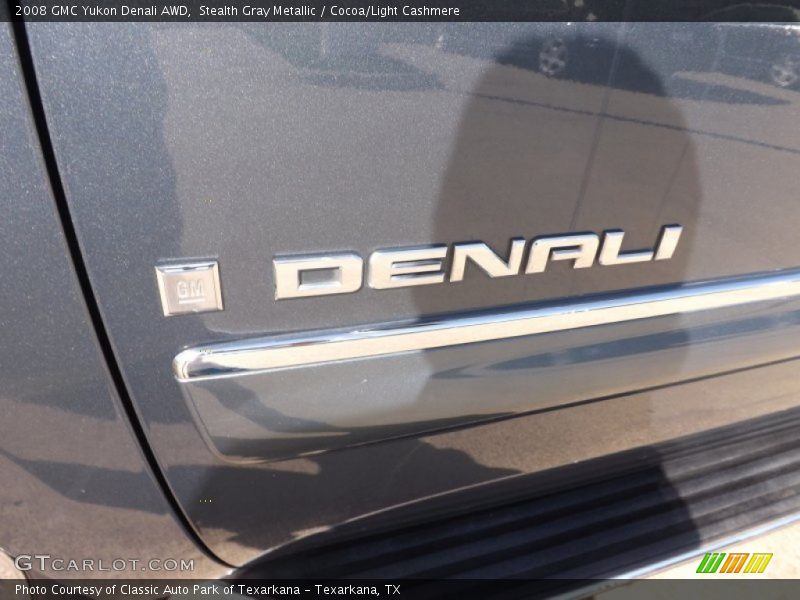 Stealth Gray Metallic / Cocoa/Light Cashmere 2008 GMC Yukon Denali AWD