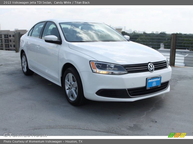 Candy White / Titan Black 2013 Volkswagen Jetta TDI Sedan