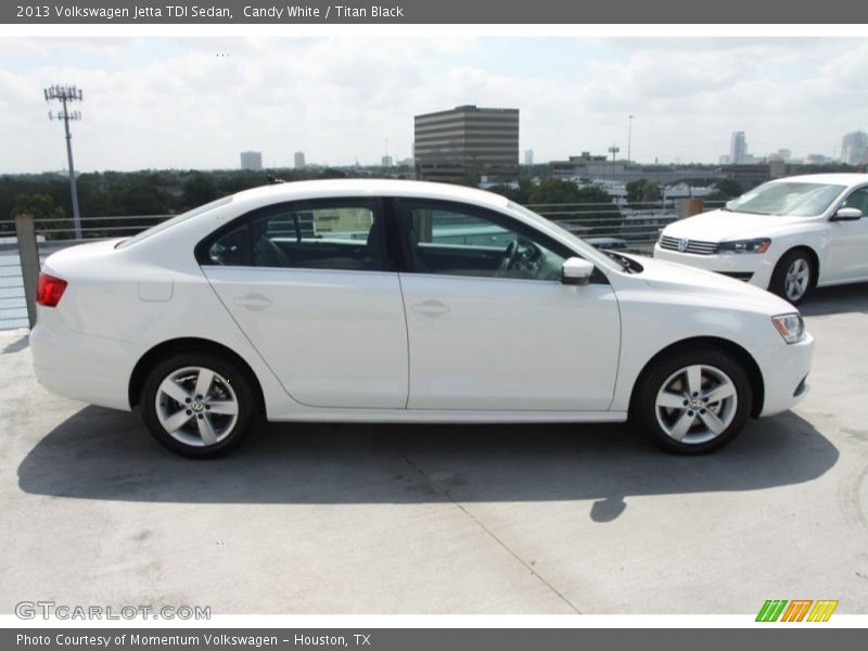 Candy White / Titan Black 2013 Volkswagen Jetta TDI Sedan