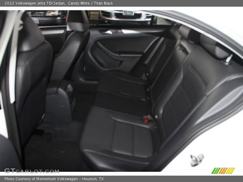 Candy White / Titan Black 2013 Volkswagen Jetta TDI Sedan