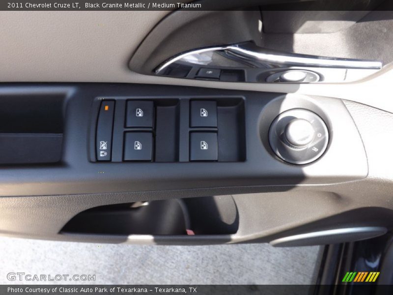 Black Granite Metallic / Medium Titanium 2011 Chevrolet Cruze LT