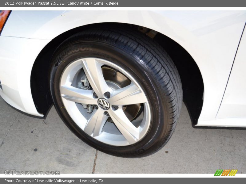 Candy White / Cornsilk Beige 2012 Volkswagen Passat 2.5L SE
