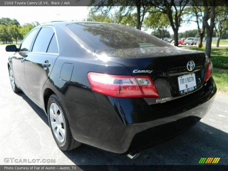 Black / Ash 2009 Toyota Camry LE V6