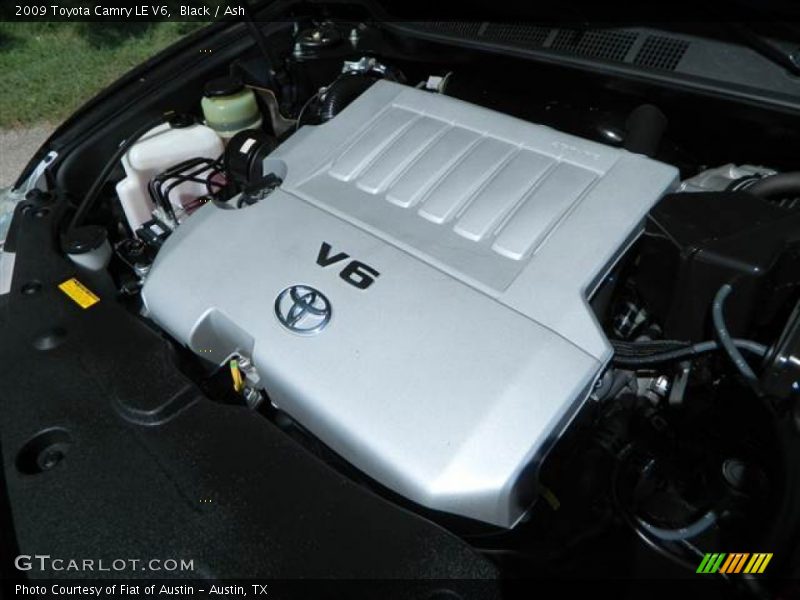 Black / Ash 2009 Toyota Camry LE V6
