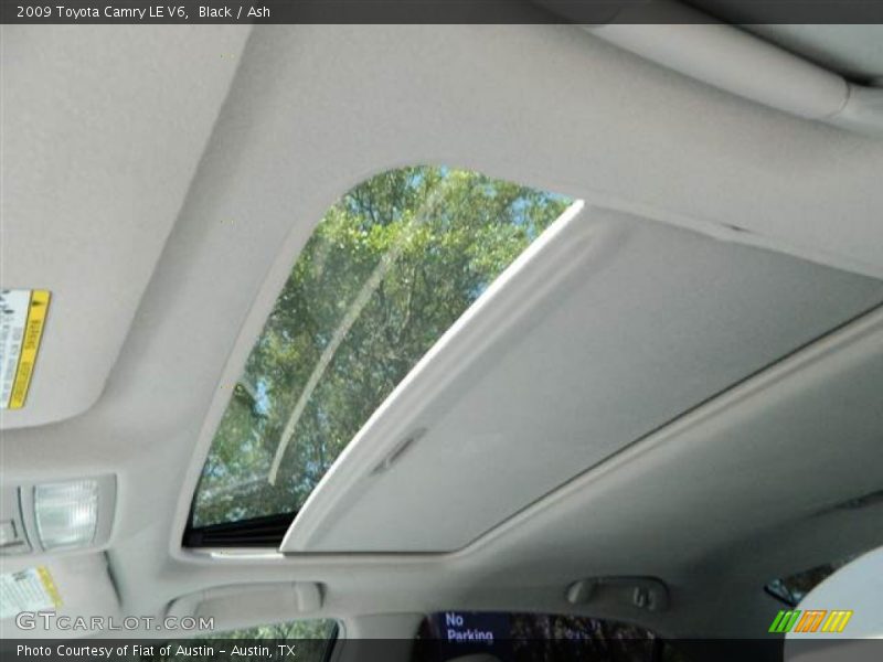 Black / Ash 2009 Toyota Camry LE V6