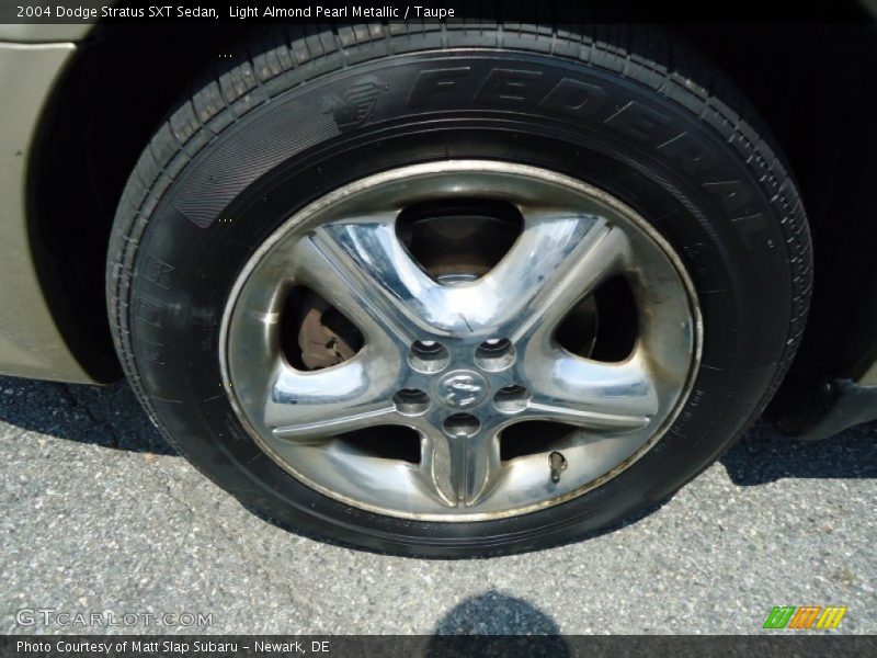  2004 Stratus SXT Sedan Wheel