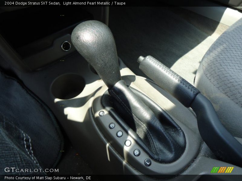  2004 Stratus SXT Sedan 4 Speed Automatic Shifter