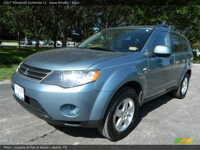 Front 3/4 View of 2007 Outlander LS