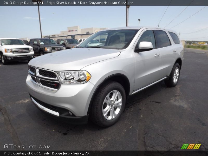 Front 3/4 View of 2013 Durango SXT