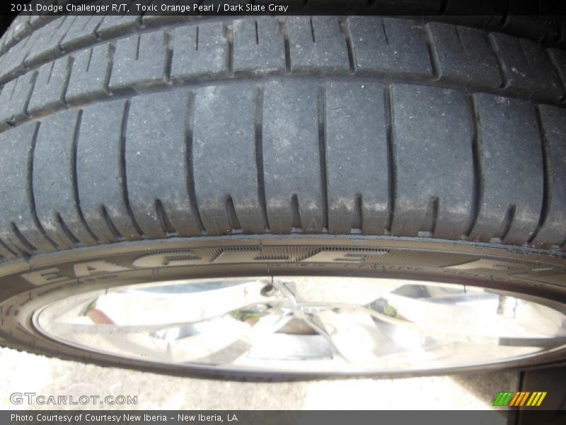 Toxic Orange Pearl / Dark Slate Gray 2011 Dodge Challenger R/T