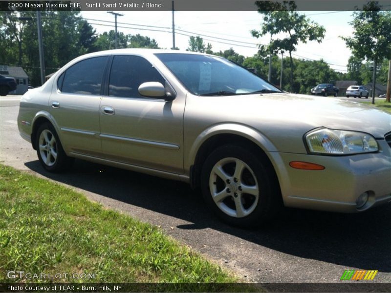 Sunlit Sand Metallic / Blond 2000 Nissan Maxima GLE