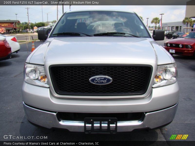 Silver Metallic / Medium Flint Grey 2005 Ford F150 XLT SuperCab