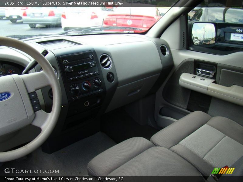 Silver Metallic / Medium Flint Grey 2005 Ford F150 XLT SuperCab