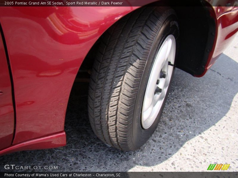 Sport Red Metallic / Dark Pewter 2005 Pontiac Grand Am SE Sedan