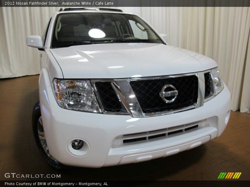 Avalanche White / Cafe Latte 2012 Nissan Pathfinder Silver