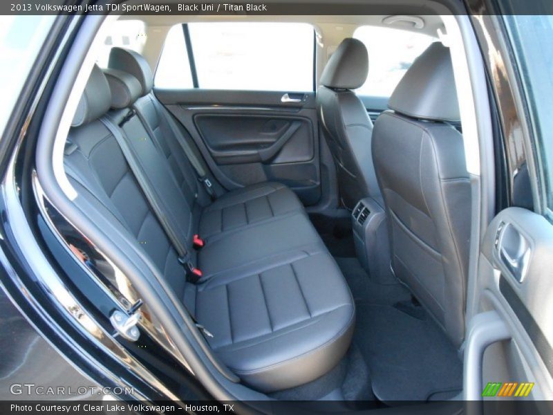 Black Uni / Titan Black 2013 Volkswagen Jetta TDI SportWagen